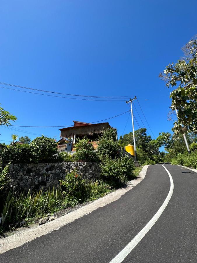 Penida Hills Hostel Batununggul Exteriör bild