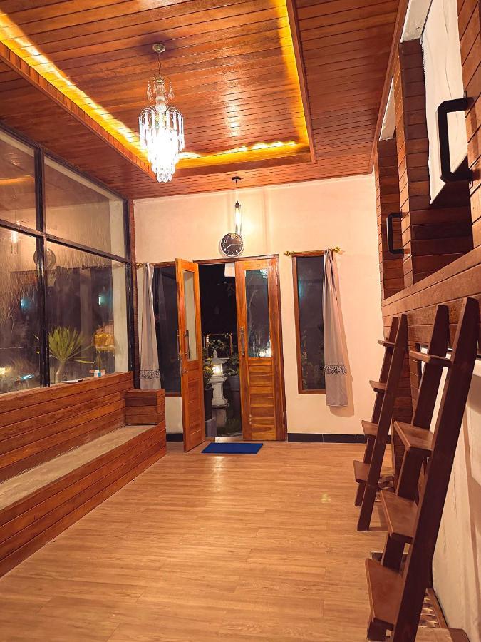 Penida Hills Hostel Batununggul Exteriör bild